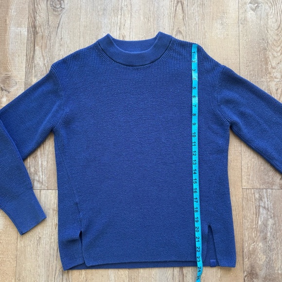 Lululemon Spring Sweater - Picture 2 of 9